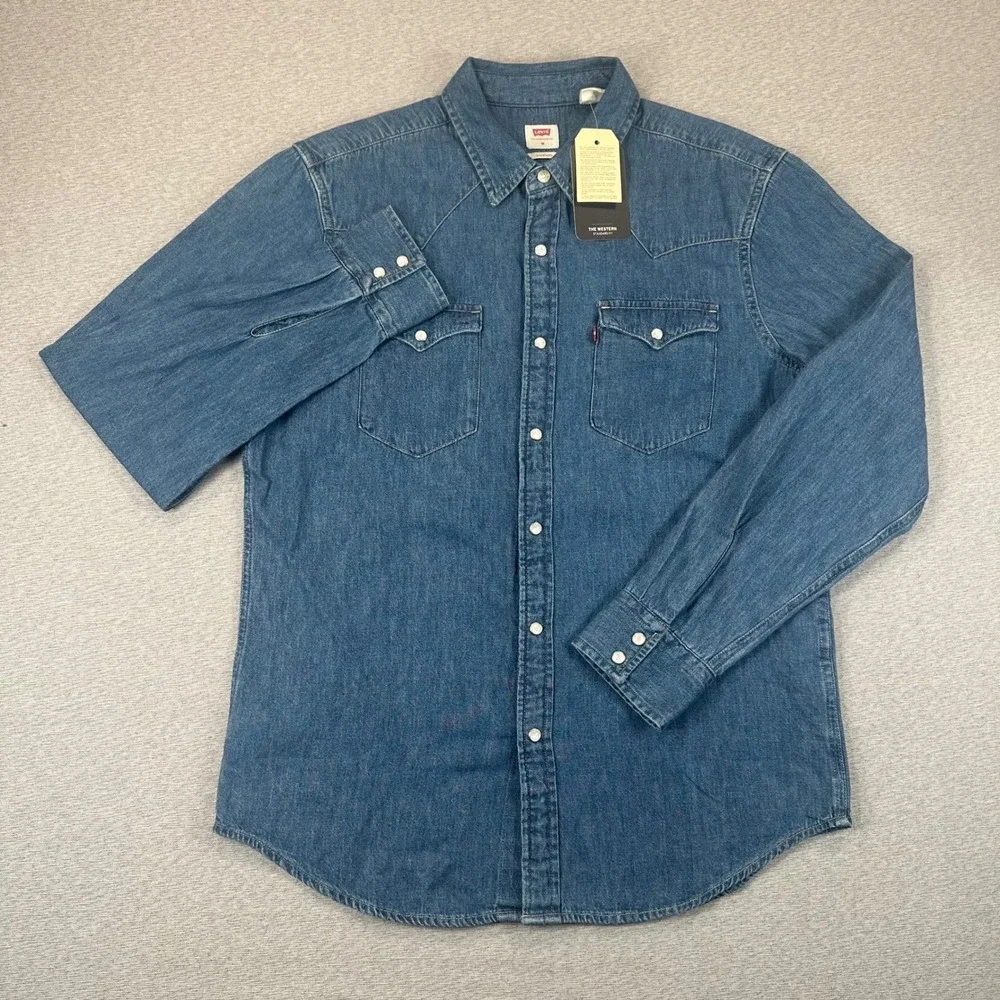 NWT Levis Denim Shirt Mens Medium Blue The Western Standard Fit Snap Button